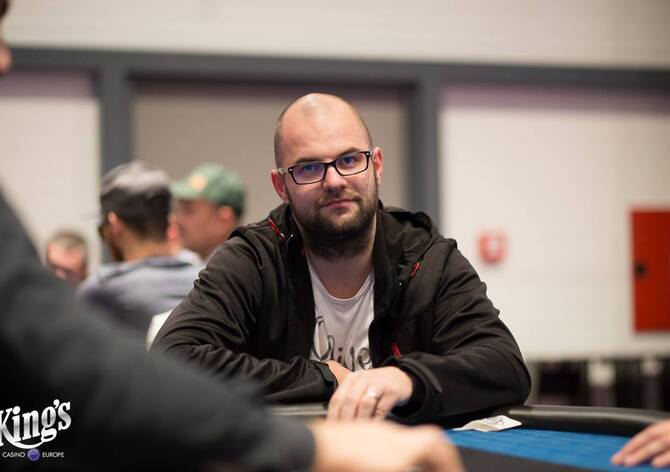 Devět Čechů a jeden Slovák zabojují o ITM v Main Eventu Caribbean Poker Party MILLIONS 