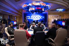 WSOPC: Michal Schuh třetí v PLO High Rolleru. Pavel Plesuv chipleaduje NLH High Roller.