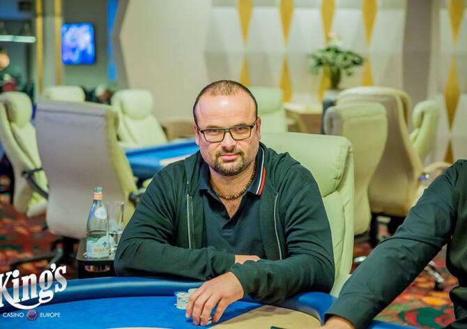 WSOPC NLH Turbo: Lukáš Záškodný vybojoval bronz. Ondřej Drozd nejlépe rozehrál Big Stack.
