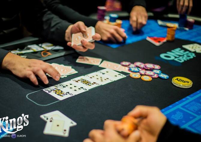 King's: Main Event POPT má odehrané tři startovní flighty