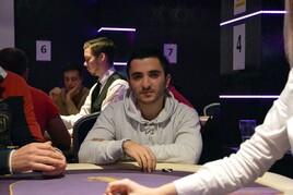 Půlmilion na Lukách dealnuli Asatrjan s Bučkem