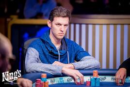 O finálový stůl Caribbean Poker Party Main Eventu usiluje pětice Čechů!