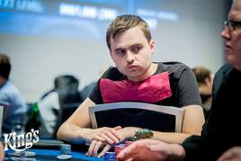 WSOPE Colossus: Ze dne 1H postupují 4 Čechoslováci v čele s Martin Kabrhelem
