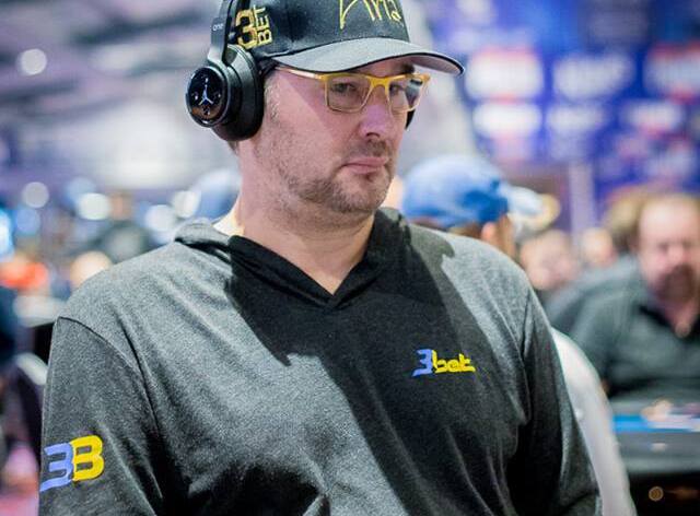 WSOPE: V Hi-Lo Omaze útočí na náramek Alioto, Racener, Ferguson či Hellmuth