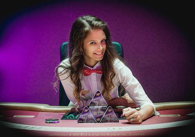 200 Kč/hod - volné směny dealerů v Rebuy Stars v Praze, Plzni a Kladně 