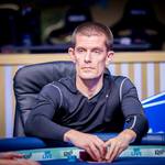 Gus Hansen prohrál v King&#039;s €500K pot, přesto neodjížděl v minusu