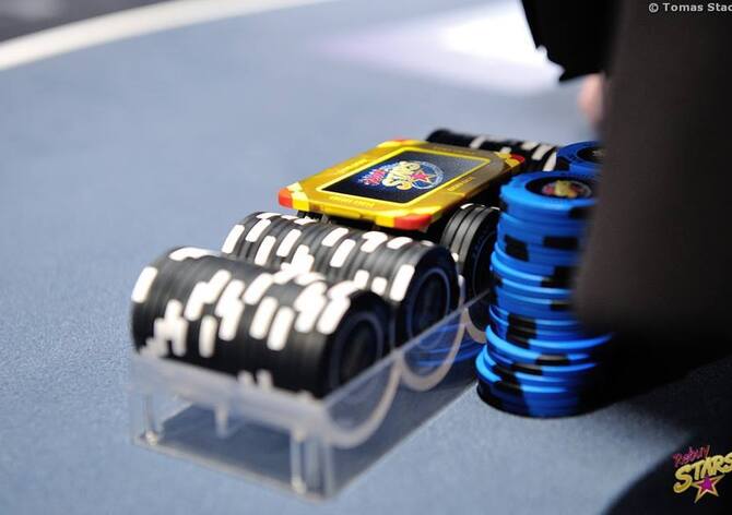 Rebuy Stars Kladno: Deal ve třech v Big Tuesday a více než 100K pro všechny tři hráče na bedně