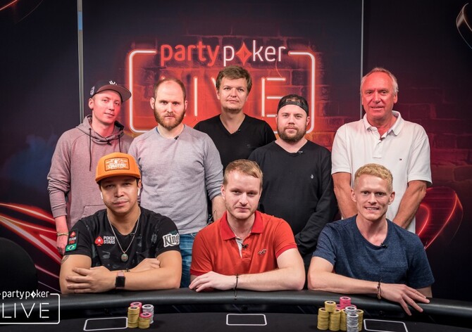 Jiří Horák veze z Karibiku €315K, v Main Eventu CPP kraloval Sam Greenwood