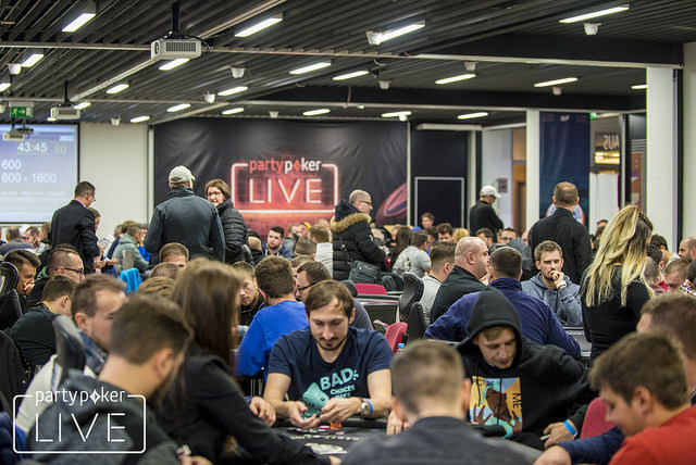 EAPT Prague €500K GTD: Ze dne 1A postoupilo 7 Čechů
