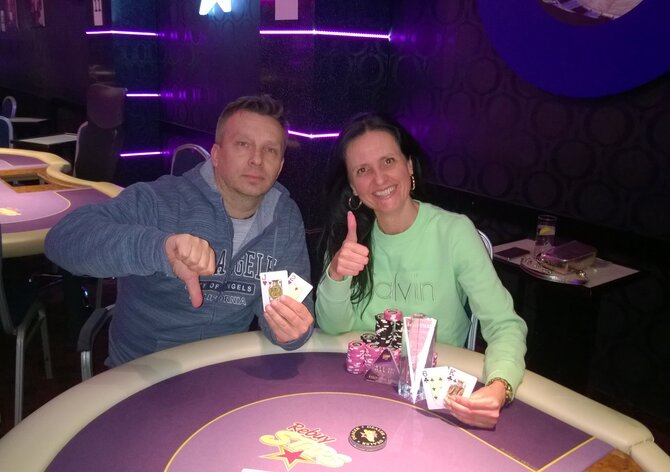 RebuyStars: Trofej z Big Stack One-Day Millionu odnáší Helena Hanzlová