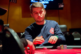 Online PokerStars: Sklenička s Houžvíčkem v dealu $215 Super Tuesday $10K GTD