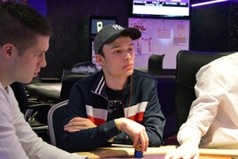 Card SK: Garance Royalu bezpečně odolává, Reško ve finále High Rolleru