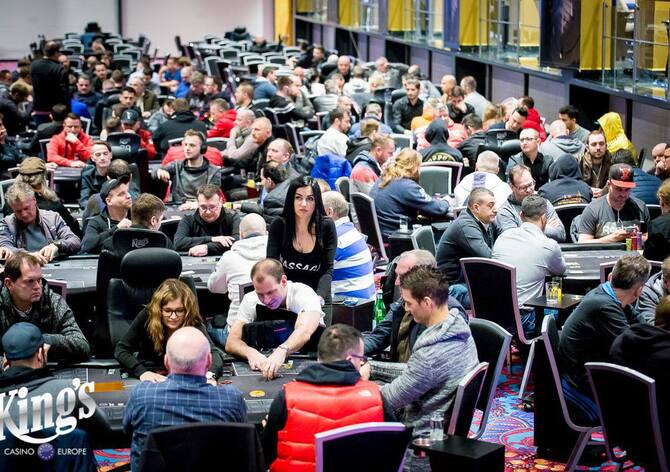 Poker Fever Cup den 1A: Slabší účast a dva české postupy