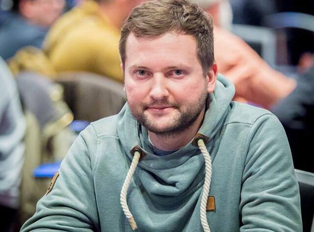 Michal Mrakeš postoupil do finále Warm-Upu €1M GTD z pátého místa!