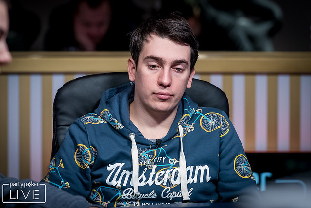 WPT den 19: Pavel Plesův velí finálové šestici v 6-Max Bounty Hunter $300K GTD