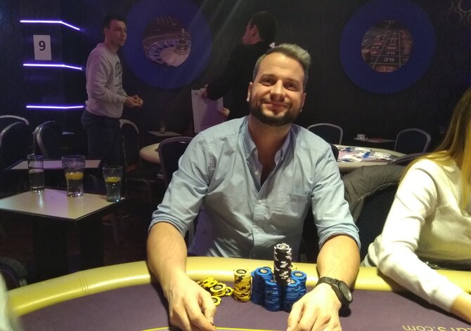 RebuyStars Million - Po třetím startovním dni usedl na chiplead Lukáš Pikal