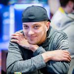 Víťa Pítr a Václav Fous prošli dnem 1A WSOPC Deepstack Open