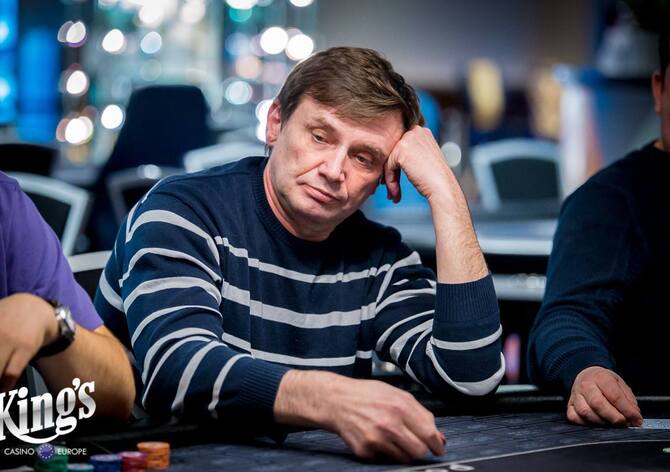 Z druhého flightu Main Eventu SPF v King’s postoupil Jiří Najman