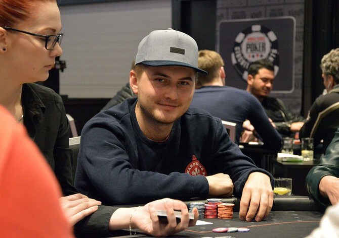 Summer Series a ostatní #8-9: Michael &quot;SmallKindB&quot; Sklenička pobral na výhrách 315.000 Kč!