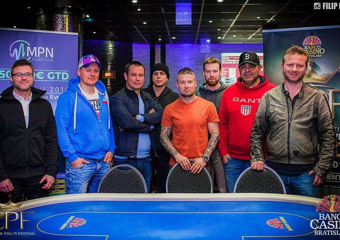 Banco Bratislava: Main Event Crown Poker Festivalu zná devítku finalistů!