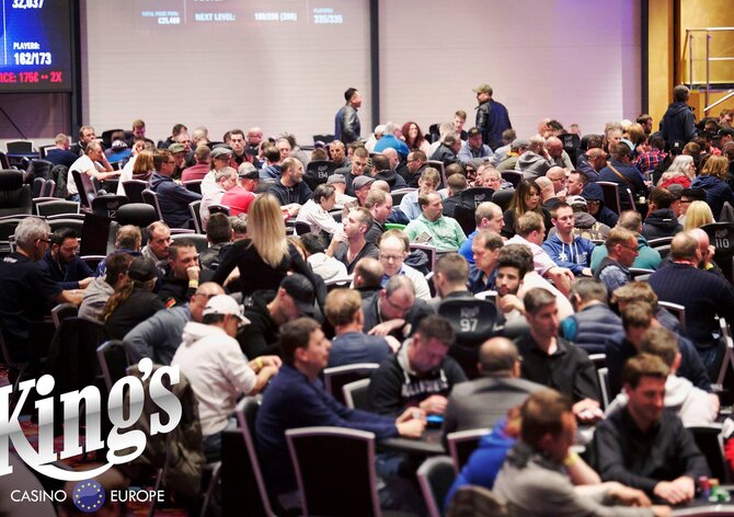 King&#039;s pp Grand Prix €500K GTD: Osm českých postupů v pátečních flightech