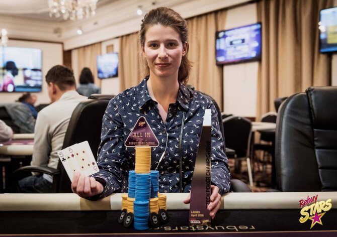 Zase ty ženy. V The Big game má dobře našlápnuto Jitka Rožumberská
