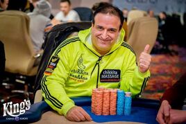 King&#039;s: Poker Fever Opening chipleaduje po prvním flightu chiKKita banAAna