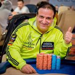 King&#039;s: Poker Fever Opening chipleaduje po prvním flightu chiKKita banAAna