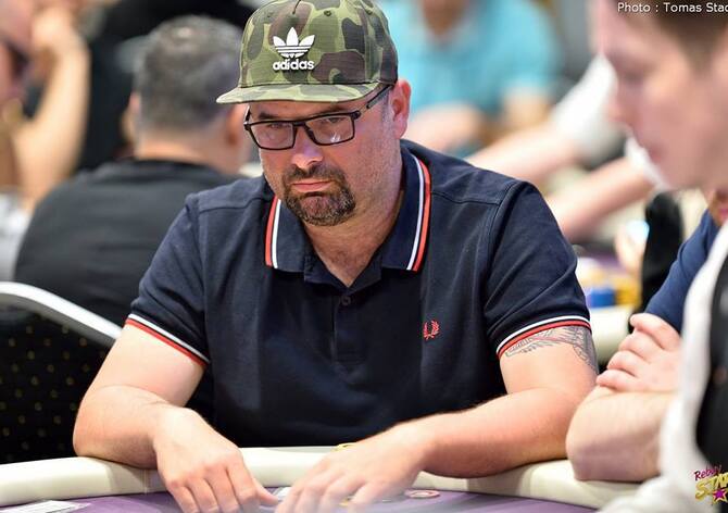 ME IPC Poker Tour: V zítřejším finálovém dni českou vlajku ponese jediný Lukáš Záškodný