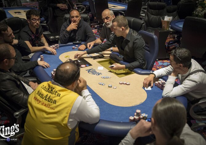 King's: Ondřej Lón a Karel Novotný si zahráli na finálovém stole Poker Fever Opening Big stacku