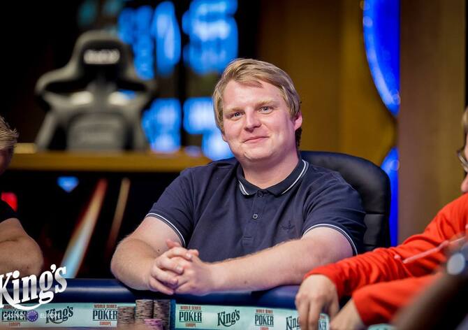 Mik Filatov a Martin Baranec v dealu German Poker Days