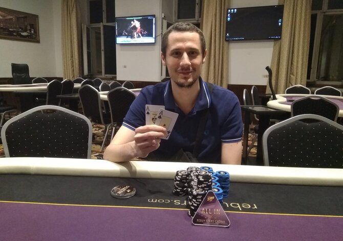 RebuyStars Savarin: 500K High Roller ovládl bez dealu Ondřej Már!