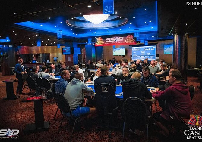 Main Event SSOP €200K GTD – 1C &amp; 1D: Do garance chybí stále skoro €110.000!