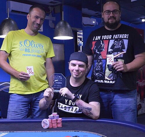 Červencové Kilčo v Showdownu dealnula trojka Patryyys, Weinlich a Švehlík
