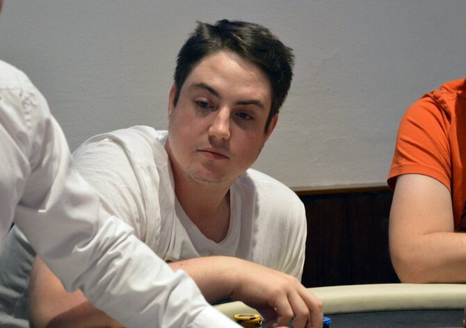 Mates Houžvíček míří do třetího dne Main Eventu EPT Sochi! Na vítěze čeká skoro 10M!