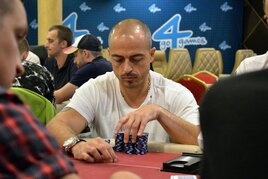 G4G: Petr Litera na chipleadu po prvním dni High Rolleru, Papáček v závěsu