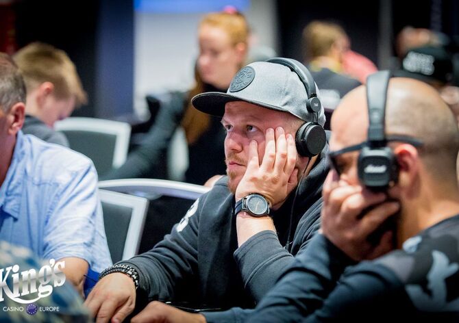 The Big Wrap PLO: Matouš Skořepa na dosah chipleadu