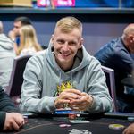 Andrej Desset chipleaduje Concord Million i po prvním finálovém dni