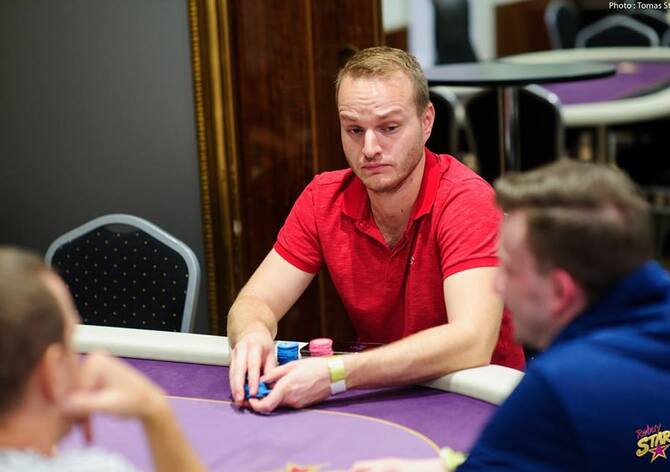 Výsledkový servis online: Tři české vlajky na FT $55Mini Bounty Builder HR