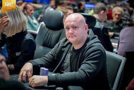 Benelux Classics €300K GTD: Po dni 1C eMKey na dosah chipleadu