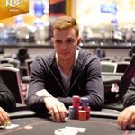 WSOPE Colossus: Sebastian Kos jednoznačně ovládl druhý startovní flight!