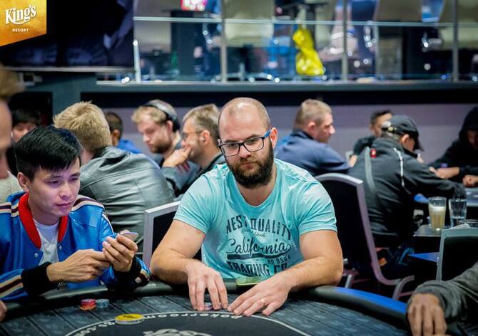 Swiss Poker Open: Den 2 si zahraje i Roman Chochola a Josef Šnejberg