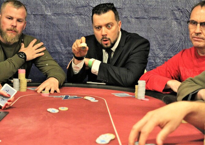 V Main Eventu SPT se hrálo skoro o 150.000 Kč! Jak dopadl Majkl?