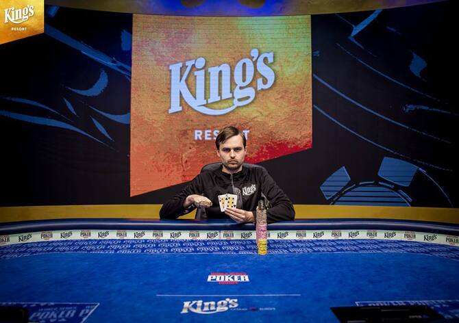 V roce 2018 kraloval leaderboardu Pokerzive.cz Player of the Year Martin Kabrhel!