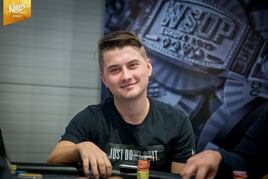 EPT Prague Main Event: Ze dne 1A prošli z Čechů dál Michael Sklenička a Lubomír Vlach