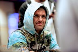 Leon Tsoukernik a Michael Sklenička si zahrají druhý den bahamského $25k s garancí $10 milionů!