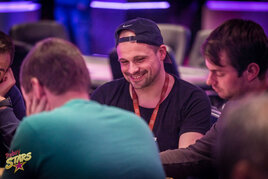Luka Xmas Pokerfest 5M: Jan Halfar na chipleadu po 1A