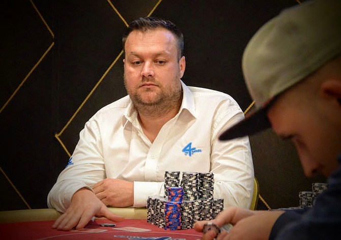 PFS Main Event 5M: Papén řádí. V 1B nestačil na jediného soupeře