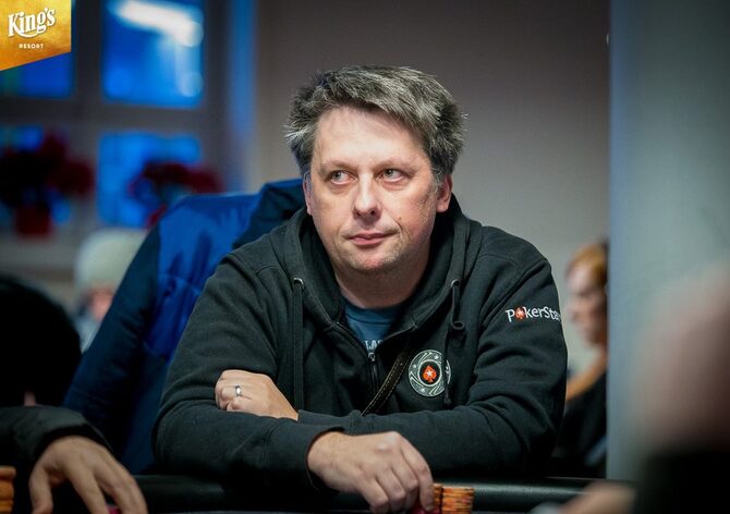 King&#039;s: Pouhých 21 hráčů v prvním dni TurboDance €100K GTD