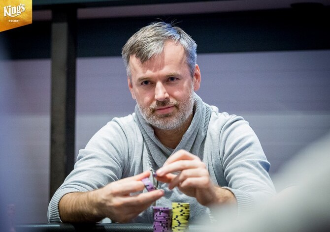 &quot;Prohrál jsem si to sám!&quot; Míra Prášil přišel v heads-upu o WSOPC prsten..